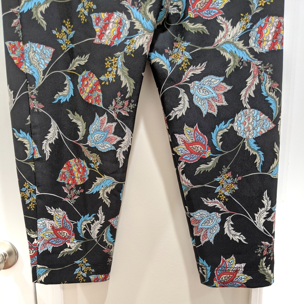 NY&Co 7th Avenue Paisley Print Pants - Picture 10 of 12